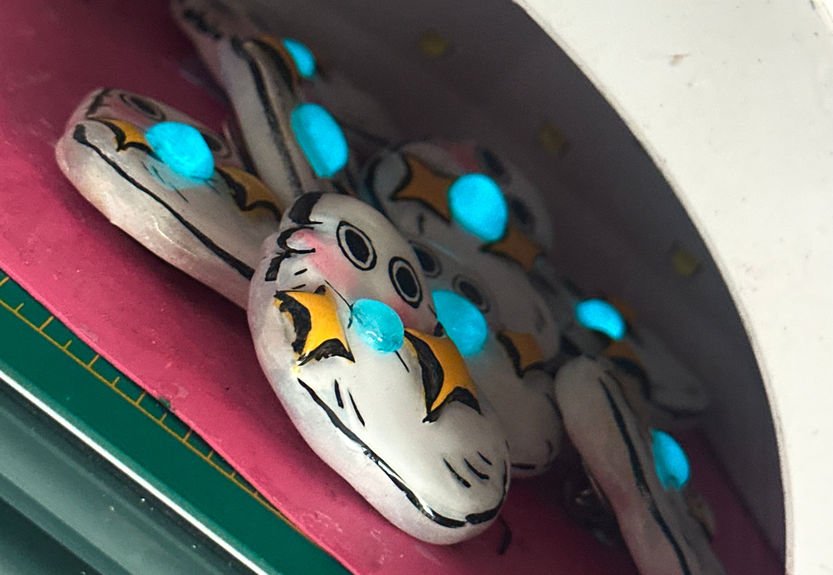 Brush Buddy | Clay Magnet/Pin